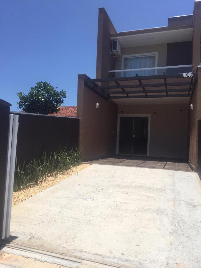 Casa Enseada Proximo Ao Mar E Comercios Com 2 Ar Split Sao Francisco do Sul Eksteriør billede